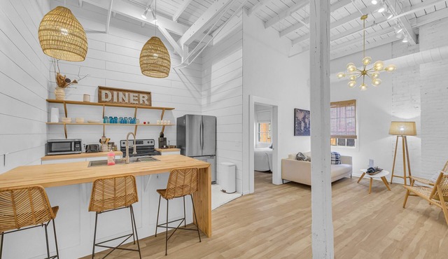 New Listing! The Dawg Walk Downtown