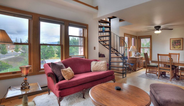 New Listing! The Eagle's Nest (#14) - By FLC, Town, Trail, Golf - Pool&HotTub