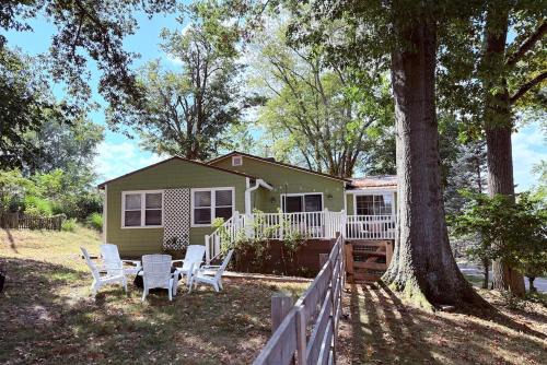 New Listing The Float House at Buckeye Lake