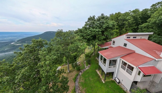 NEW LISTING! The Launch Pad- Unrivaled Views of Sequatchie Valley.