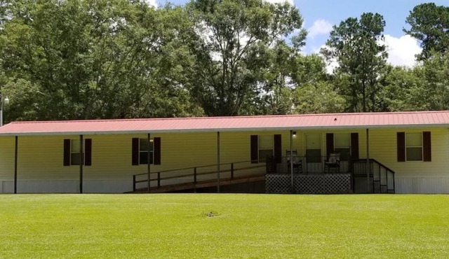 *New Listing* Time Out Retreat is near Lake Eufaula & George T. Bagby State Park