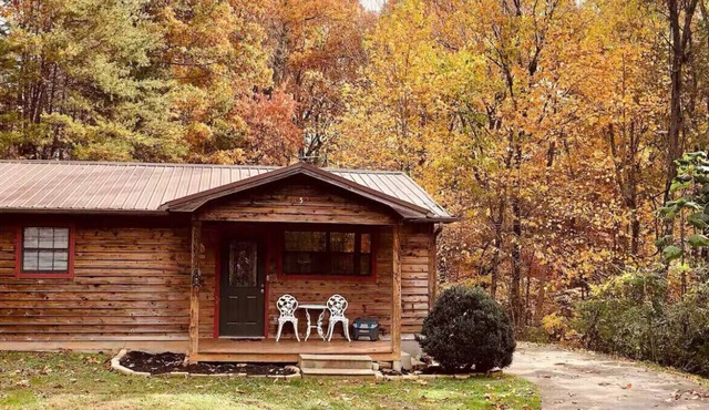 NEW LISTING! TRANQUIL TWIN CABINS 2BR/1BA-EACH! PERFECT SMOKY MOUNTAIN RETREAT!