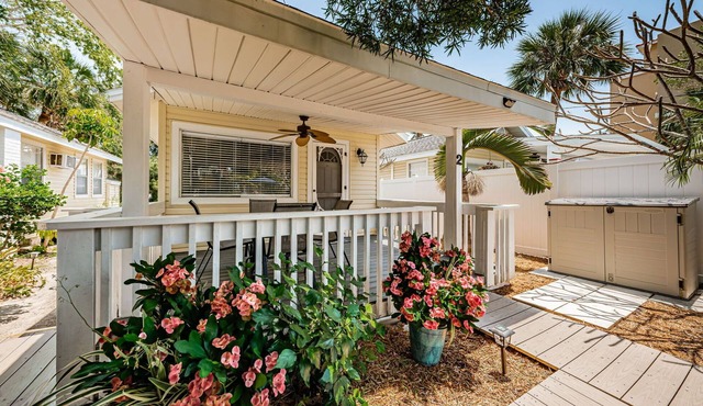 New Listing Tropical Sunset beach Cottage