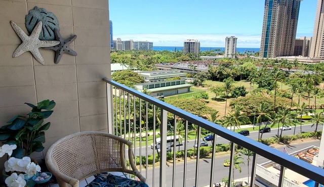 NEW LISTING! Waikiki Ocean View One Bdrm Condo. AC, Parking, Pet. Close to Beach