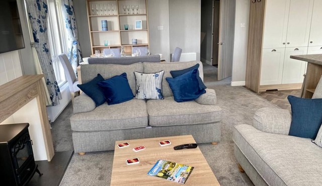 New lodge holiday lodge. Use facilities onsite. Dog friendly. Beaches close by