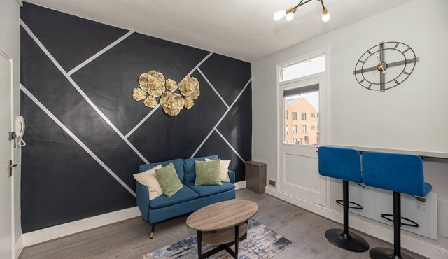 New London Apartment near Tottenham Hotspur Stadium & train station