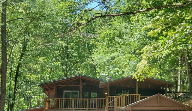 NEW Lower Nightly Rates! Large Private Home on Lake Ouachita! No Admin Fees!