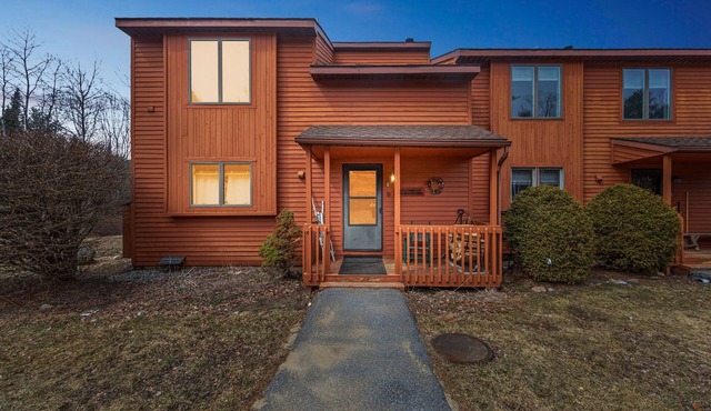 NEW! Lower Sleighride 2-Bedroom Townhouse with Pool by The Summit at Gore Mountain