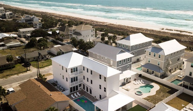 NEW LUX beach mansion! Sleep 37 Lap Pool & Golf ⛳️🏝️☀️ 21+ to book!