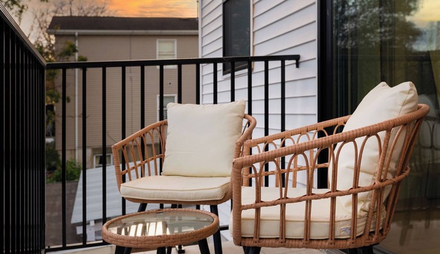 NEW Lux Modern GEM+Parking+Yard+Gameroom near NYC!