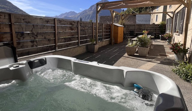 NEW -Luxe and spacious gite with view in Alpe d'Huez area *ski*hike*bike*