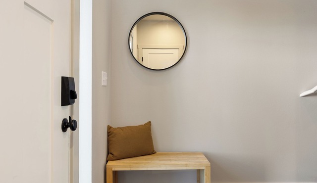 NEW Luxe Decor + Foosball + Air Hockey | Sleeps 10