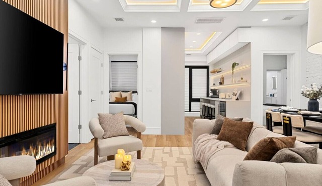 New Luxe Penthouse w/Rooftop + 1 Free Parking!