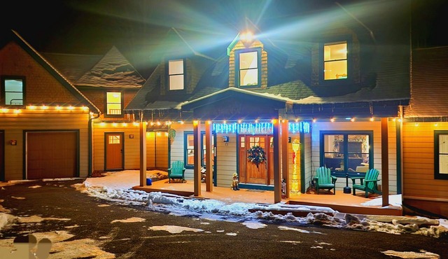 New Luxuary Hunter Ski Resort&Lake Chalet, Hot Tub, Sauna, Fireplace, Mountains