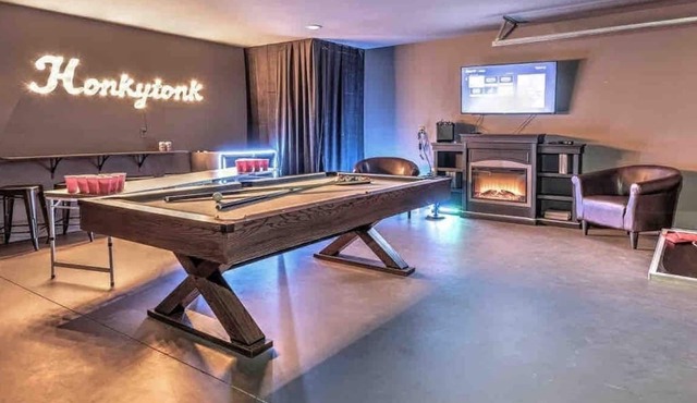 New luxury 14 beds! Insta worthy|Baller game room
