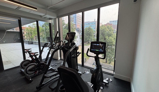 *NEW Luxury 2B/1B Downtown Halifax