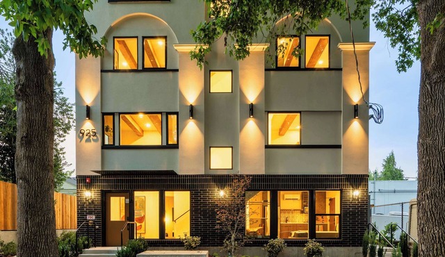 New Luxury 2BR Walk to Dining Best Location