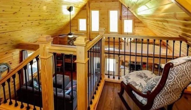 NEW Luxury Cabin in Green River Highlands 5 minutes to TIEC-Private/Gated
