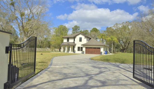 New luxury country house, near St Augustine & World golf Village.