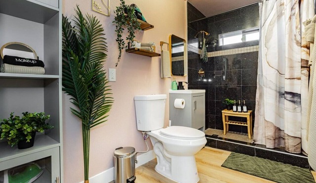 New Luxury Double Suite Oasis | Premier Strip View