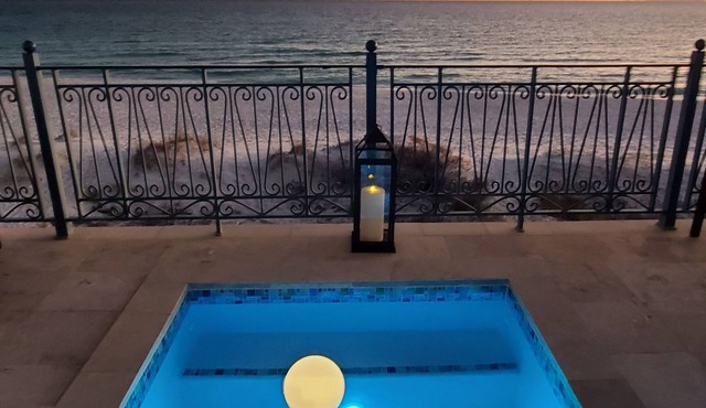 NEW Luxury Home, Indoor/Outdoor Beach Living!