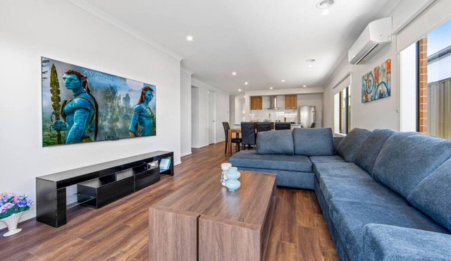 New Luxury Home Perfect for Families & WorkStays