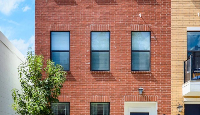 NEW! Luxury Home - Walk to DT & Alamodome - Garage