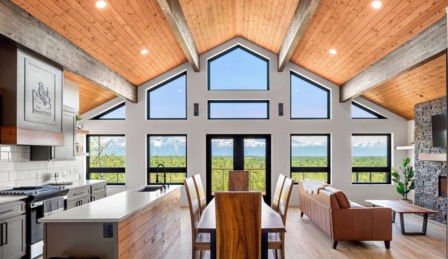 *NEW* Luxury Living close to popular hiking & skiing in Palmer Wasilla