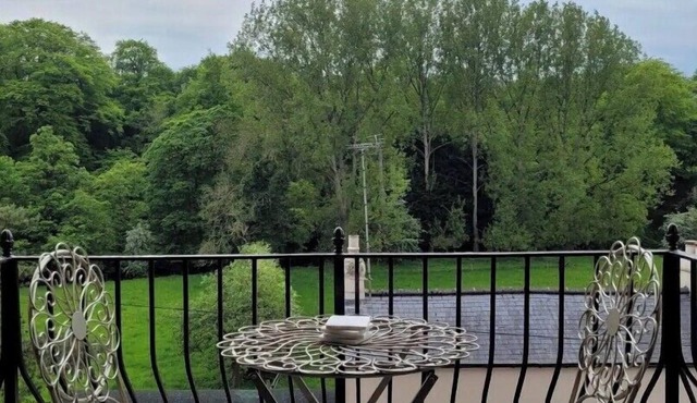 "NEW" Luxury Penthouse on Waterside Knaresborough