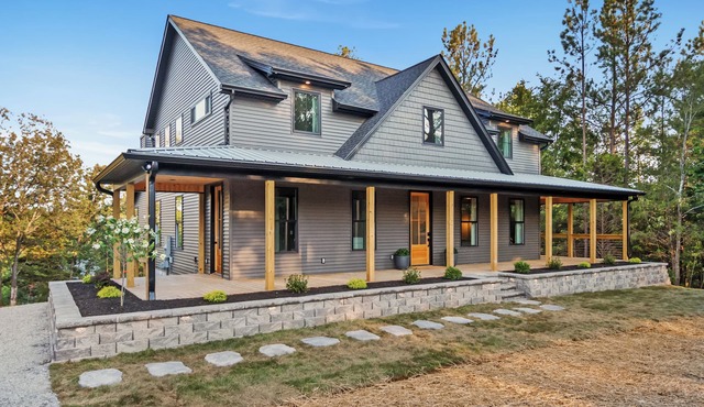 New Luxury Retreat - Nolin Lake & Mammoth Cave adventures await!