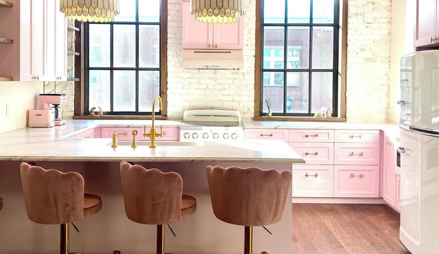 NEW luxury retro loft in heart of historic, walkable Southside district
