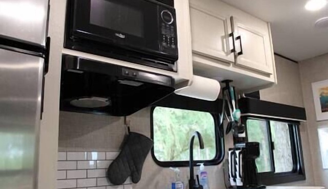 New Luxury RV near Orlando