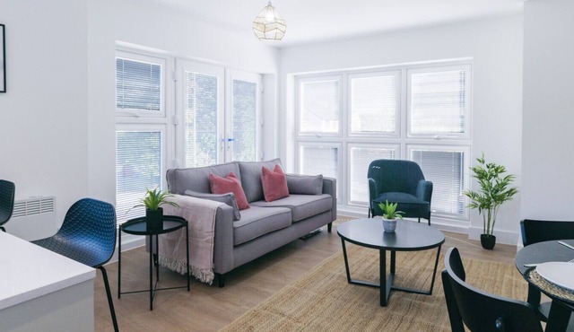 NEW Luxury South Manchester Flat