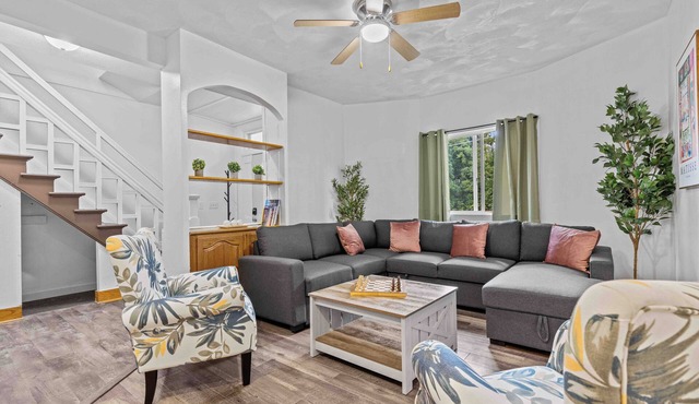 New Luxury & Spacious House in the Heart of Janesville