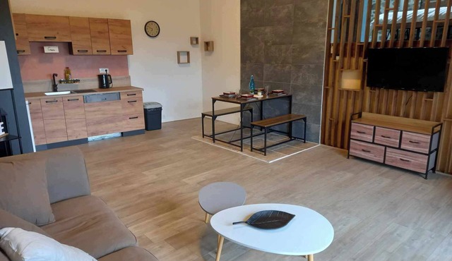 New: Maison Neuve Coeur Parc Naturel Terrace/Garden Pets welcome