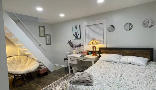 New Master BR w/LOFT, Private Bath.Laundry+Kitchen