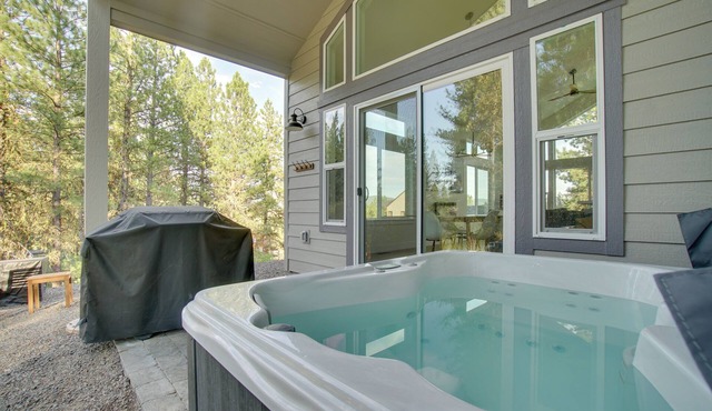 New Meadows Golf Resort Vacation Rental w/Hot Tub