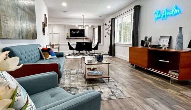 New Mid Century Modern with Bay Views. Destin beaches are 10 miles away. Private