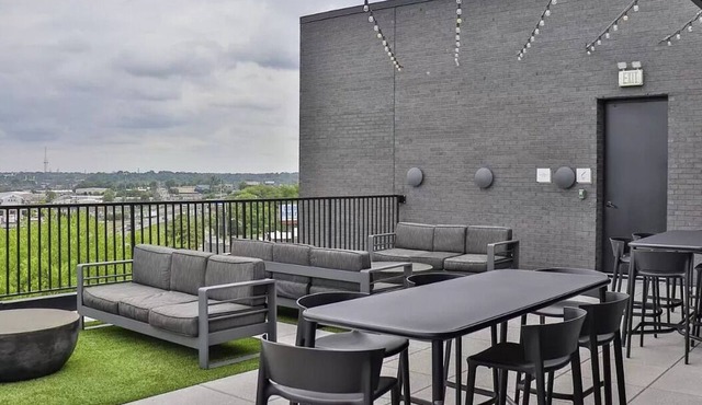 *NEW Modern 1BR|Sleeps 3|Broadway|Barstool Nash