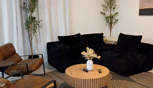 New:Modern 2BR/2BA King Bed Wi-Fi Parking
