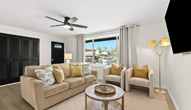 New! Modern 2BR by Downtown Royal Oak | King Beds