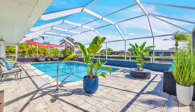 NEW MODERN 3BR/2BA WATERFRONT HEATED POOL DOCK PATIO DIRECT GULF ACCESS BEACH