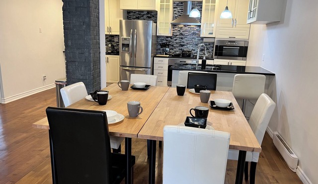 NEW MODERN 4 BED + 3 BATHROOM