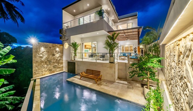 New Modern 4BR Canggu Villa/Rooftop/Pool/View