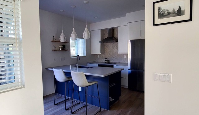 New, modern and private Guest House