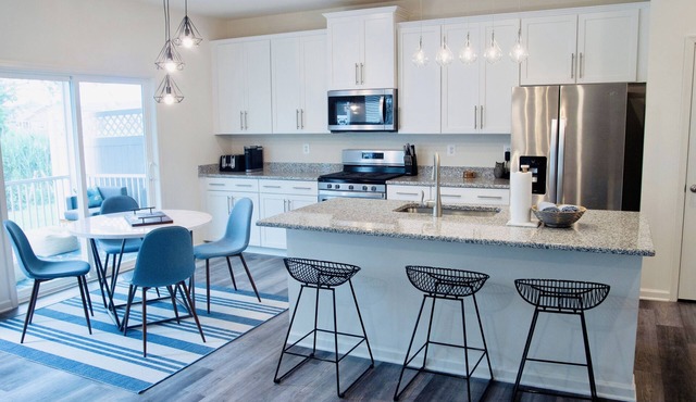 NEW Modern Beach Retreat in Amenity filled Community, 4 miles to Bethany Beach