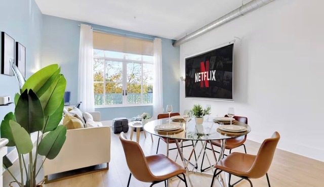 New Modern Condo in Heart of Santana Row w/Theater