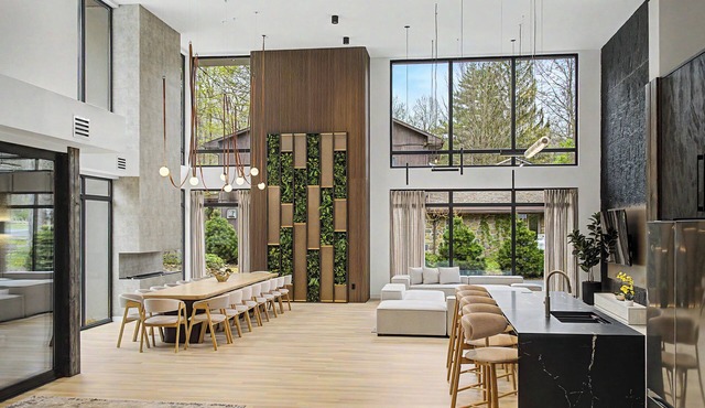 New Modern Creekfront Mansion with Indoor Pool by Camelback