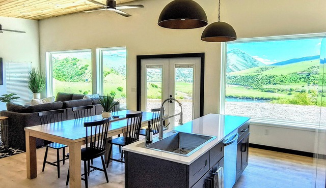 New, modern home in White Bird, with Salmon River views