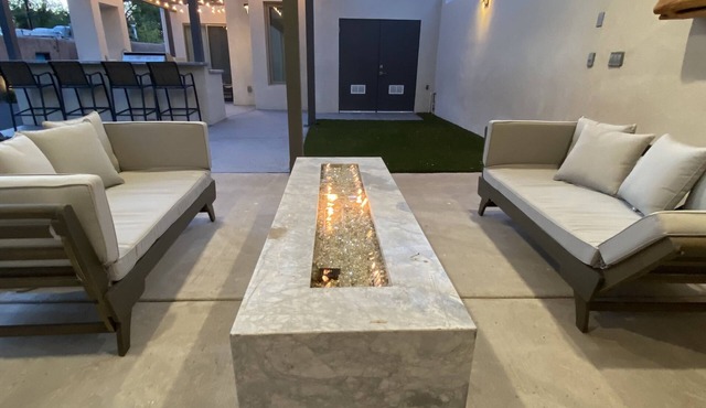 New Modern house- heart of Corrales